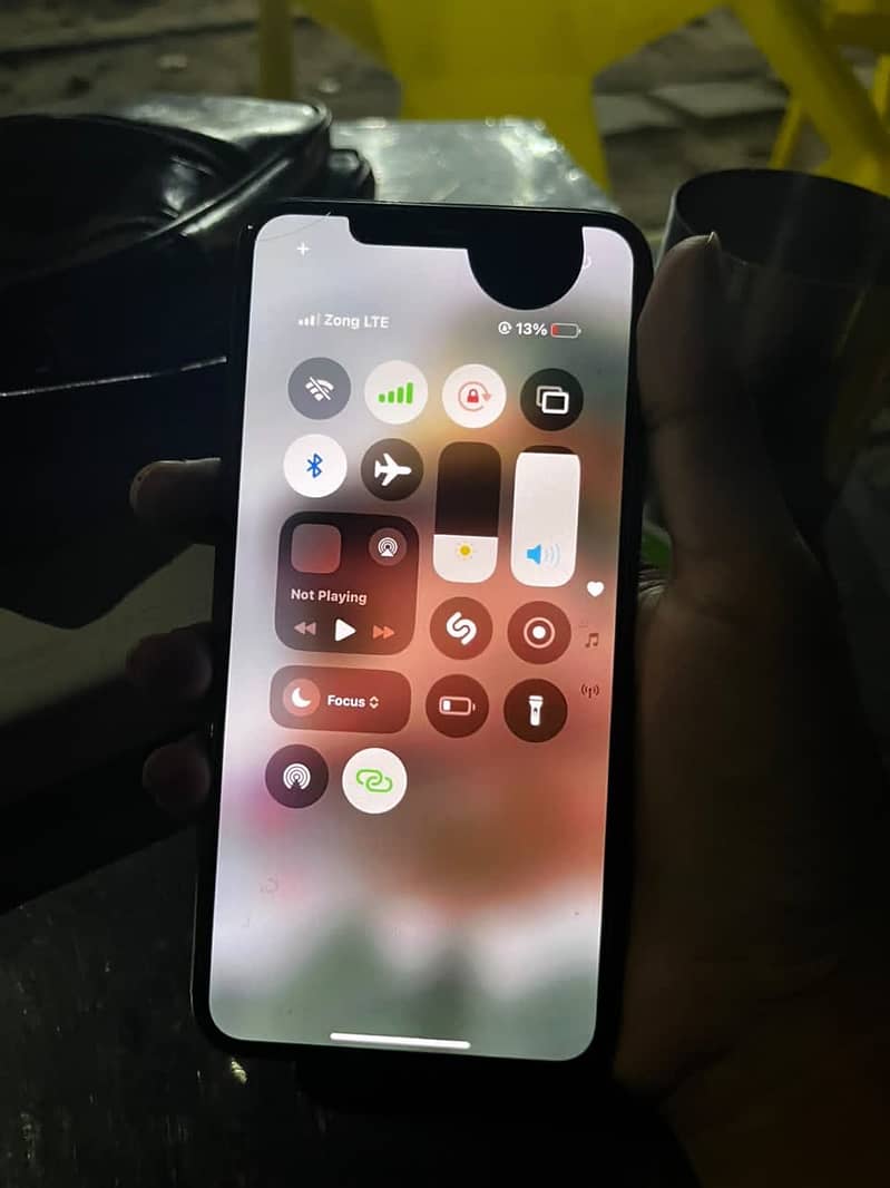 Apple iPhone XS Max 5