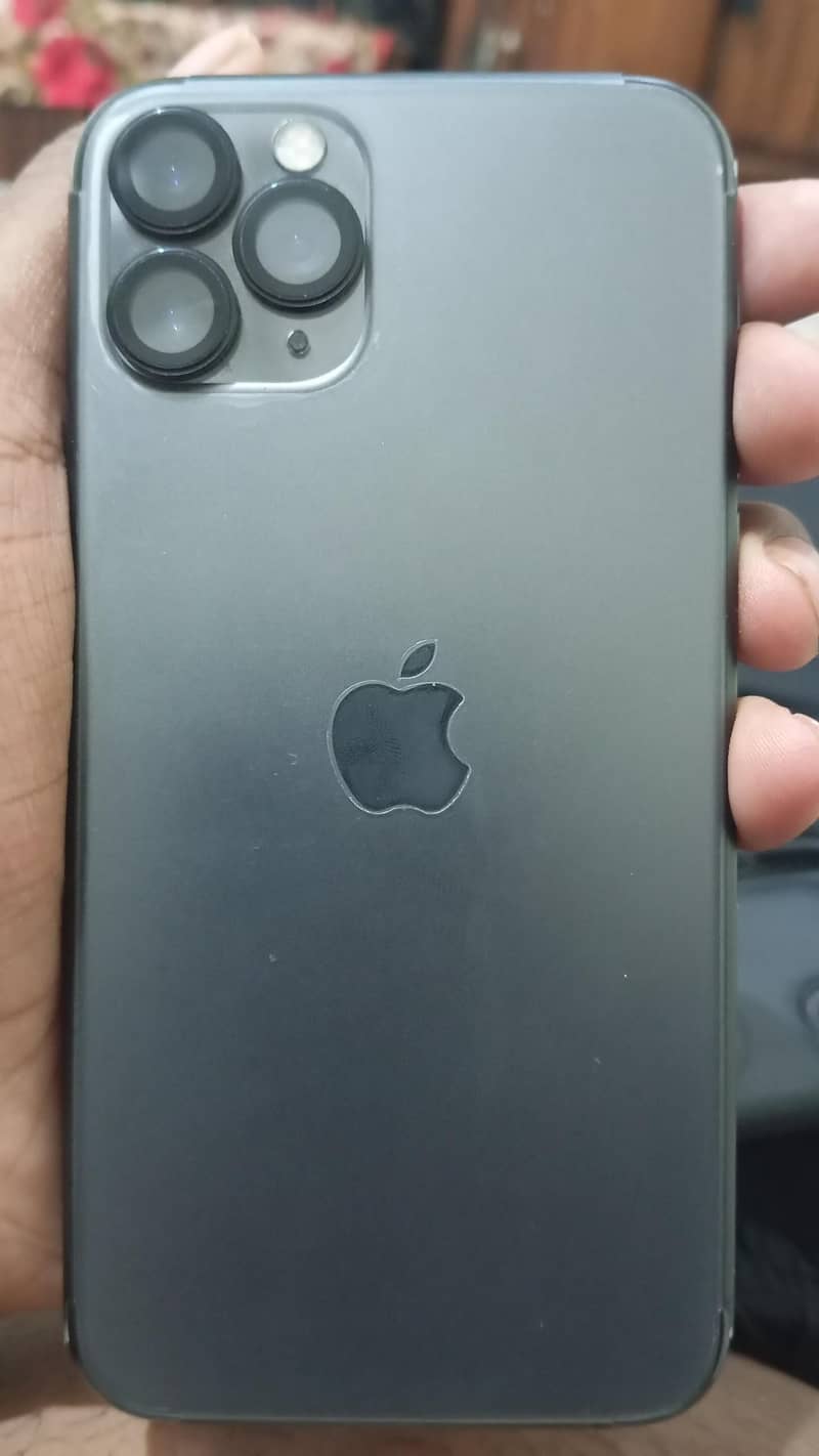 Apple iPhone 11 Pro 3
