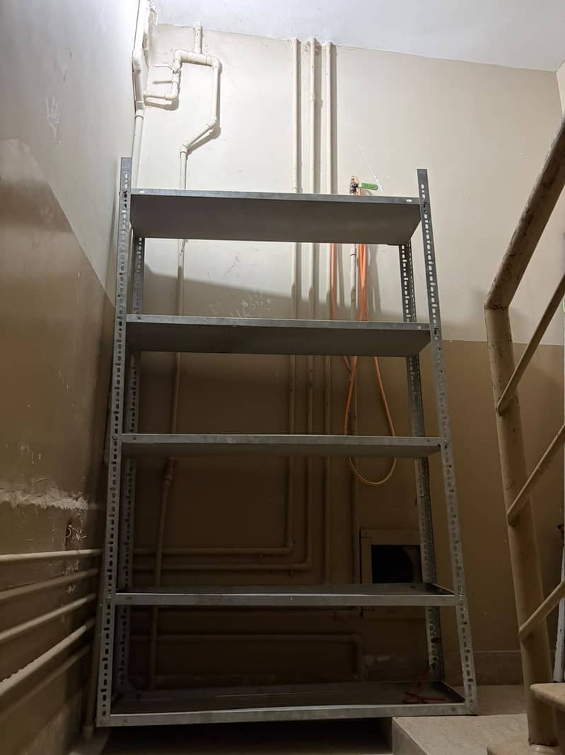 shelves 0