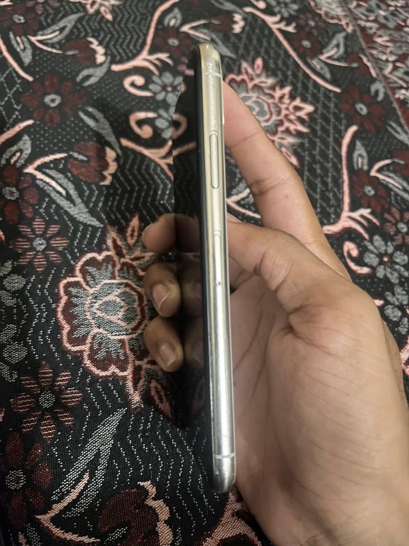 Apple iPhone X 1