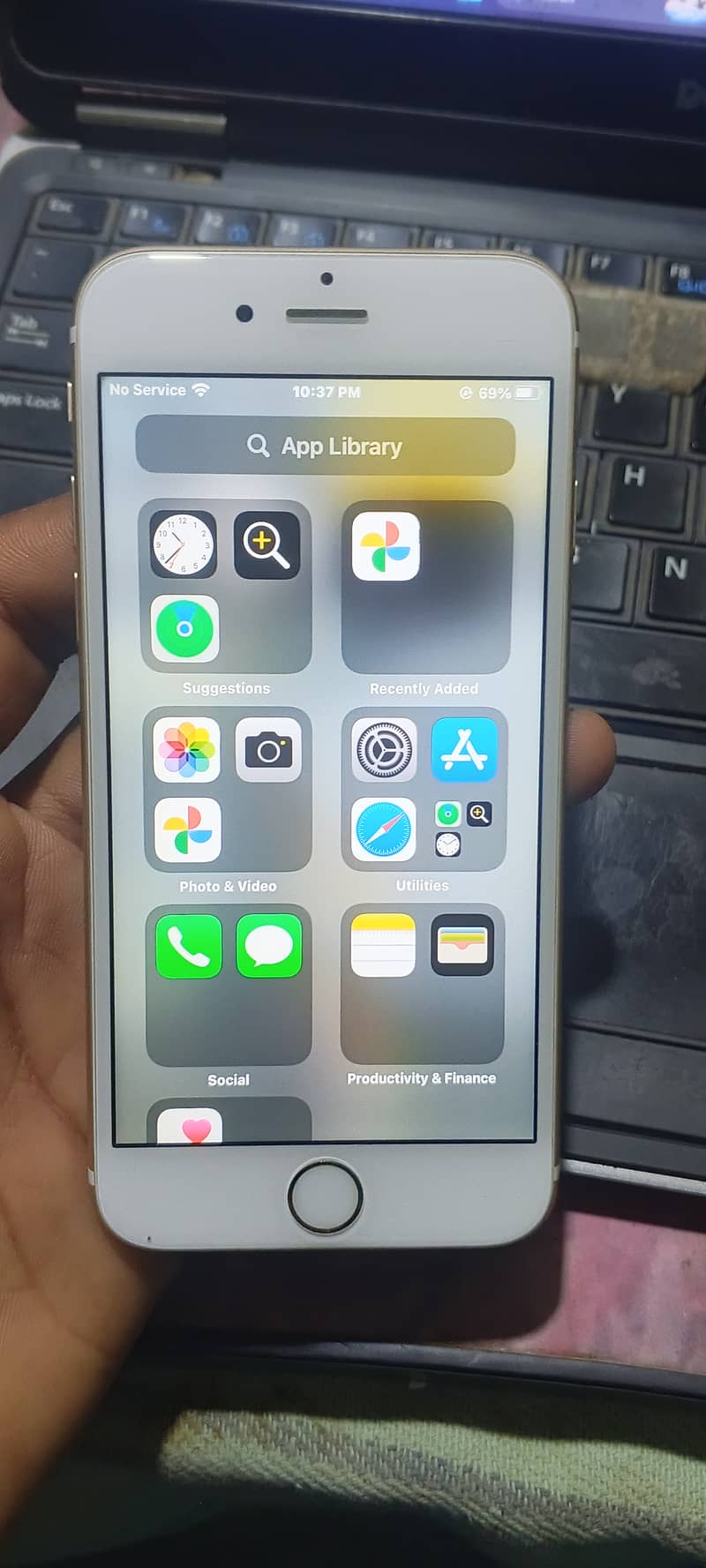 Apple iPhone 6S 1