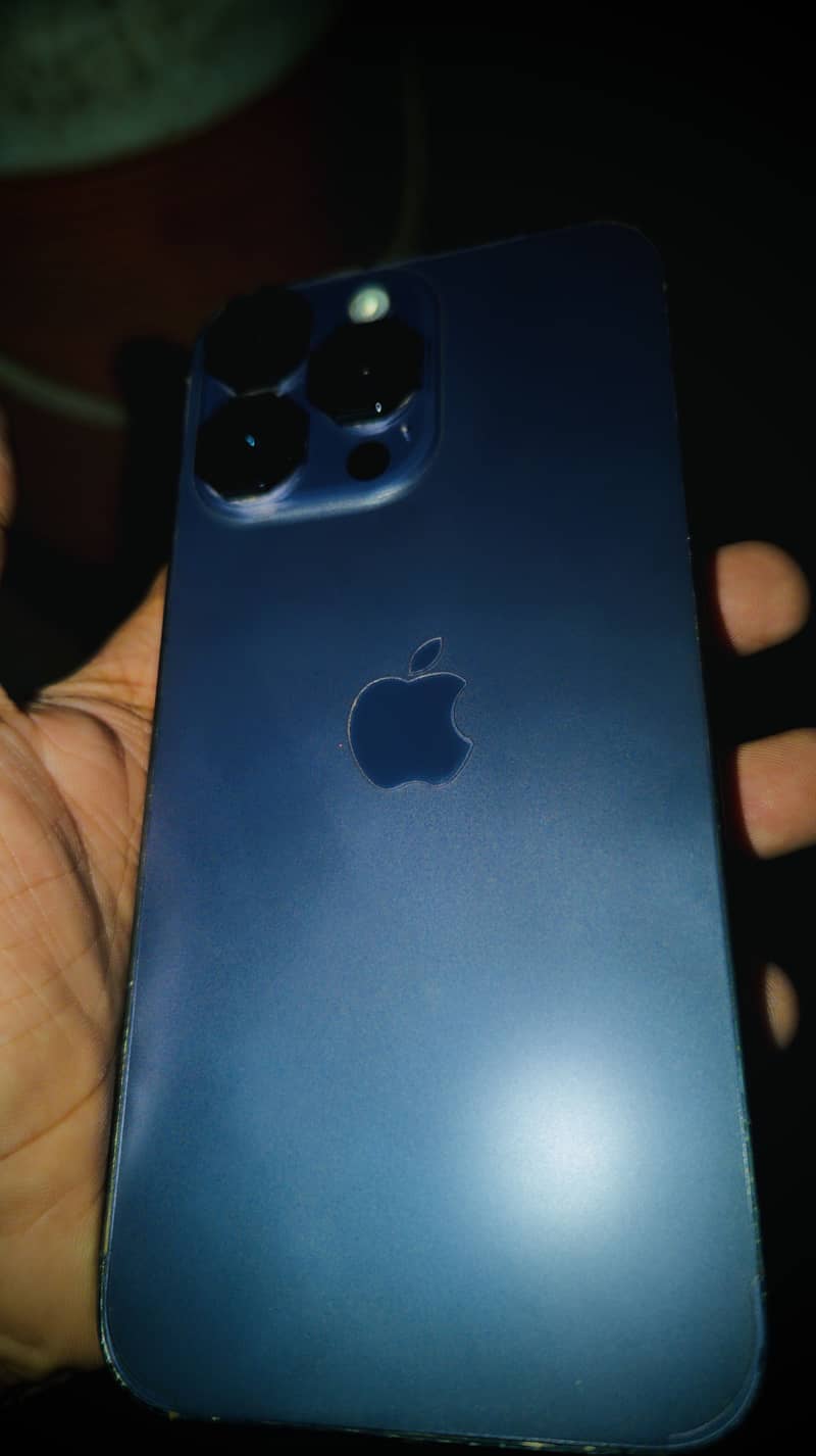 Apple iPhone 14 Pro Max 4