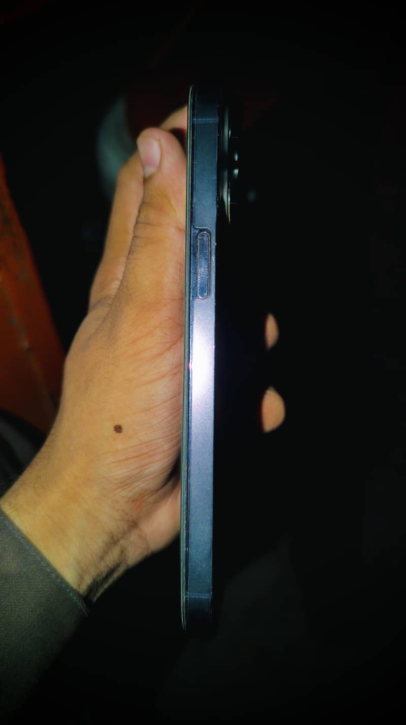 Apple iPhone 14 Pro Max 7