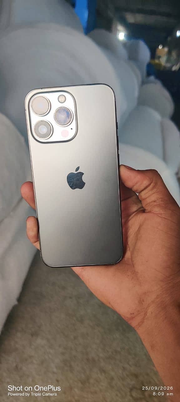 Apple iPhone 13 Pro 0