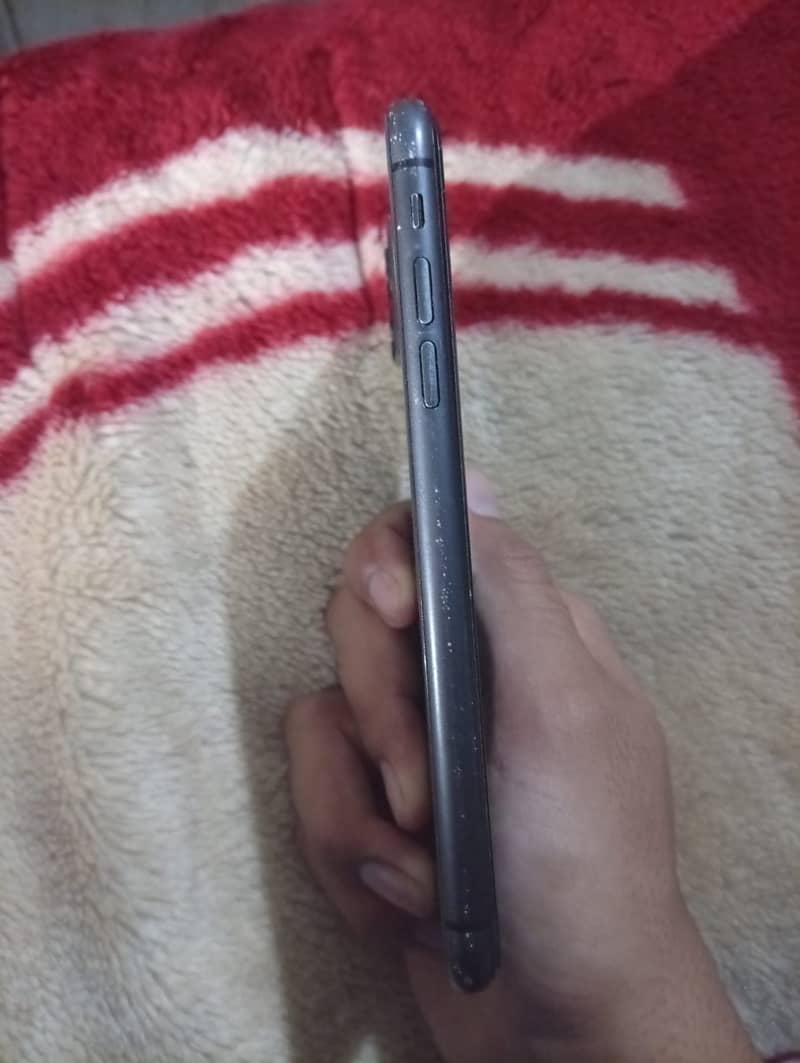 Apple iPhone 11 2