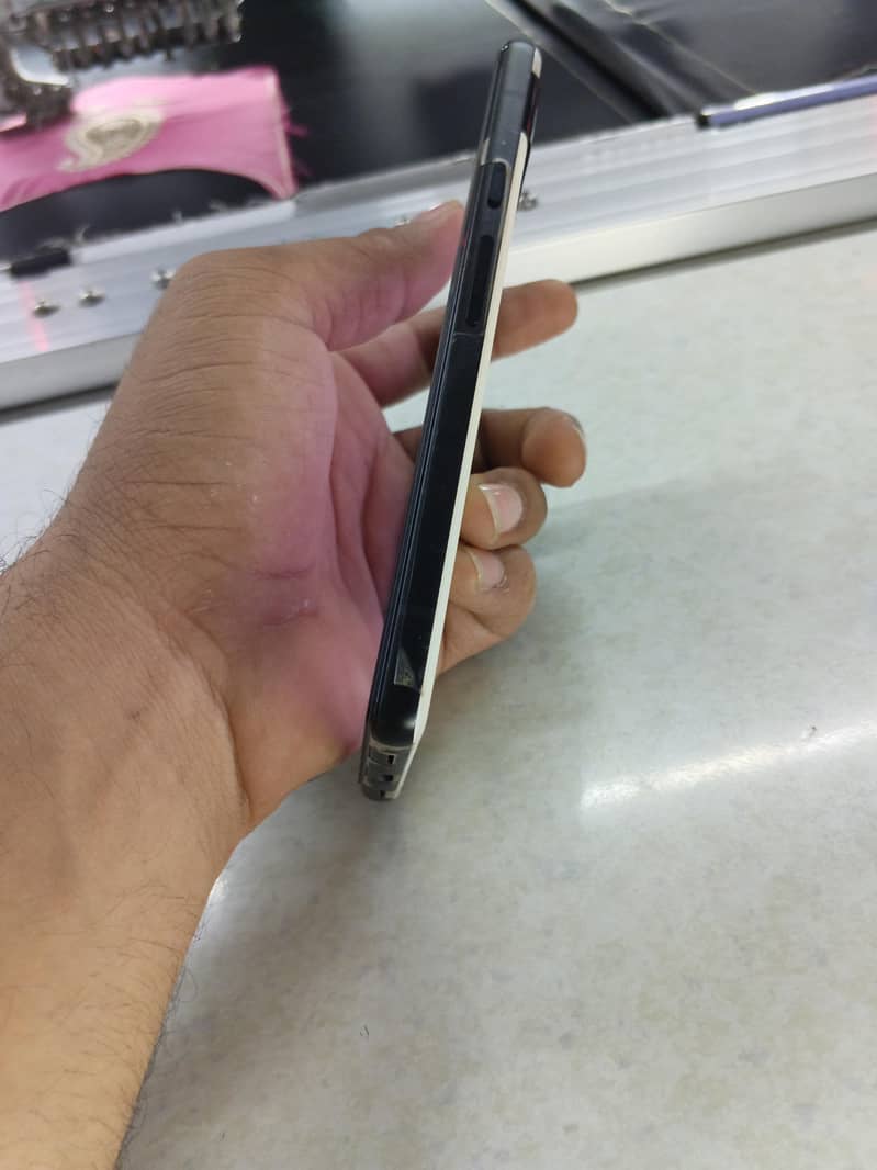 Google Pixel 6a 3