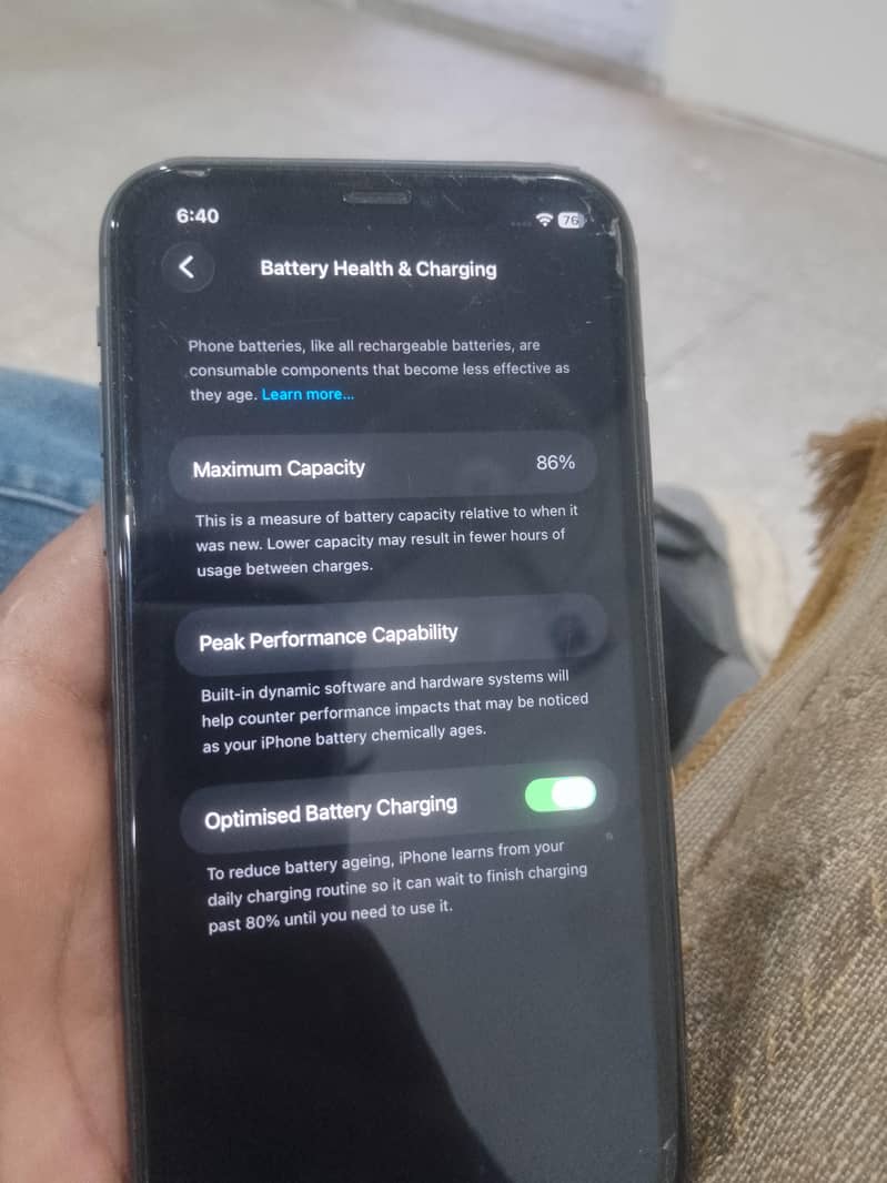 Apple iPhone 11 4