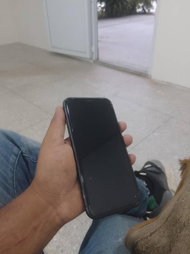 Apple iPhone 11 6