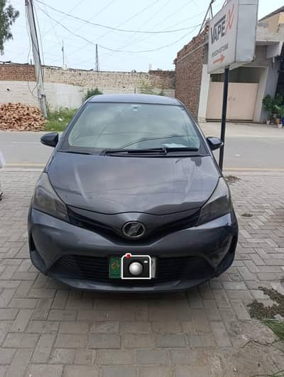 Toyota Vitz 2015