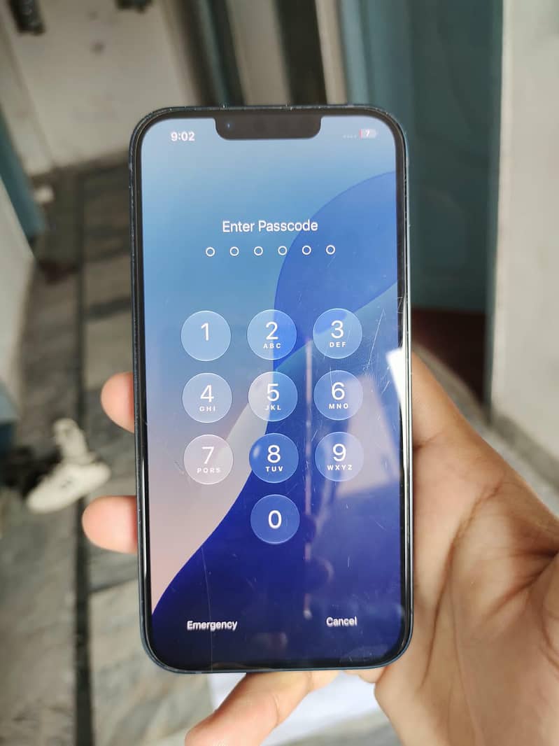 Apple iPhone 13 1