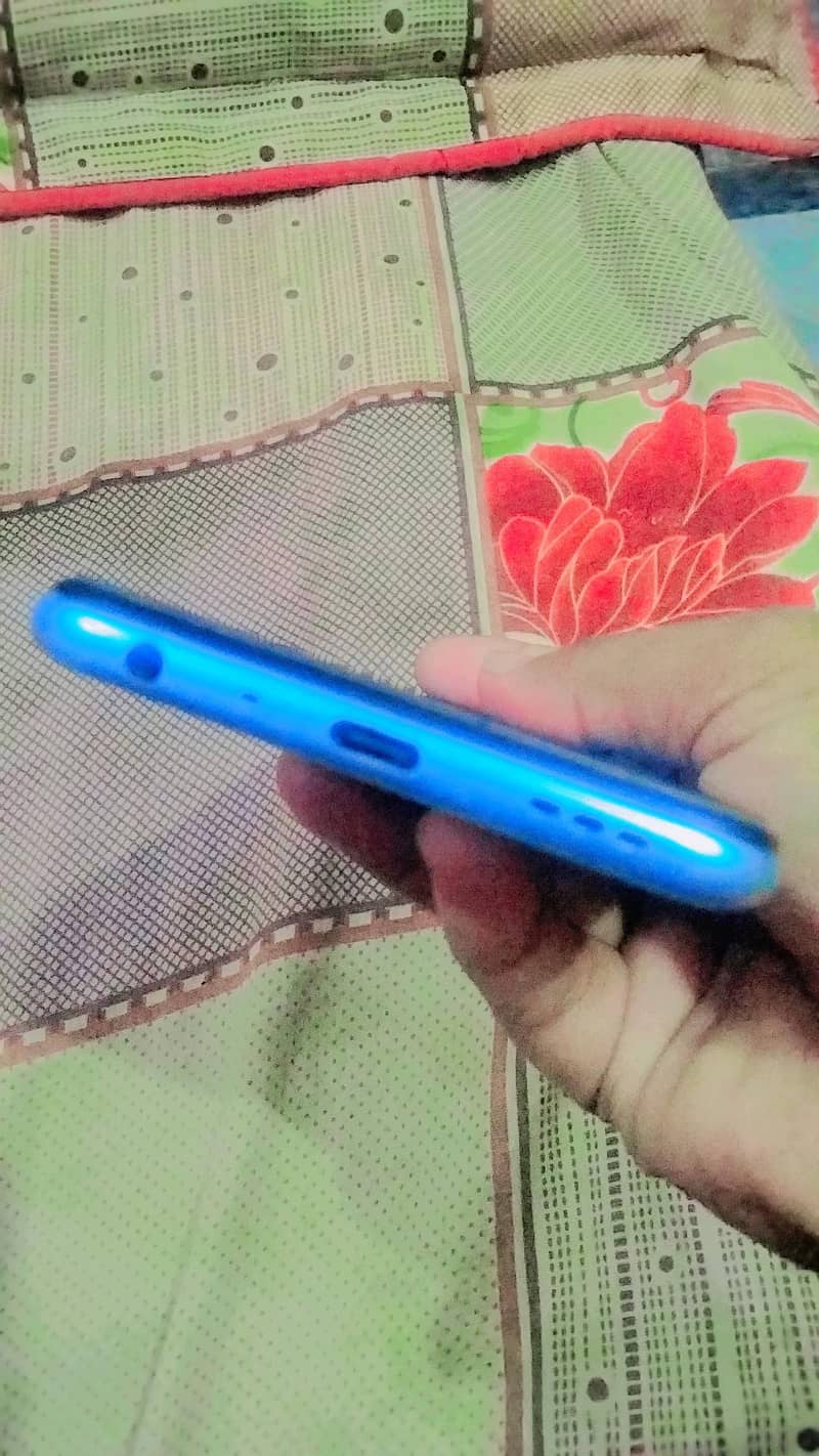 OPPO A76 4