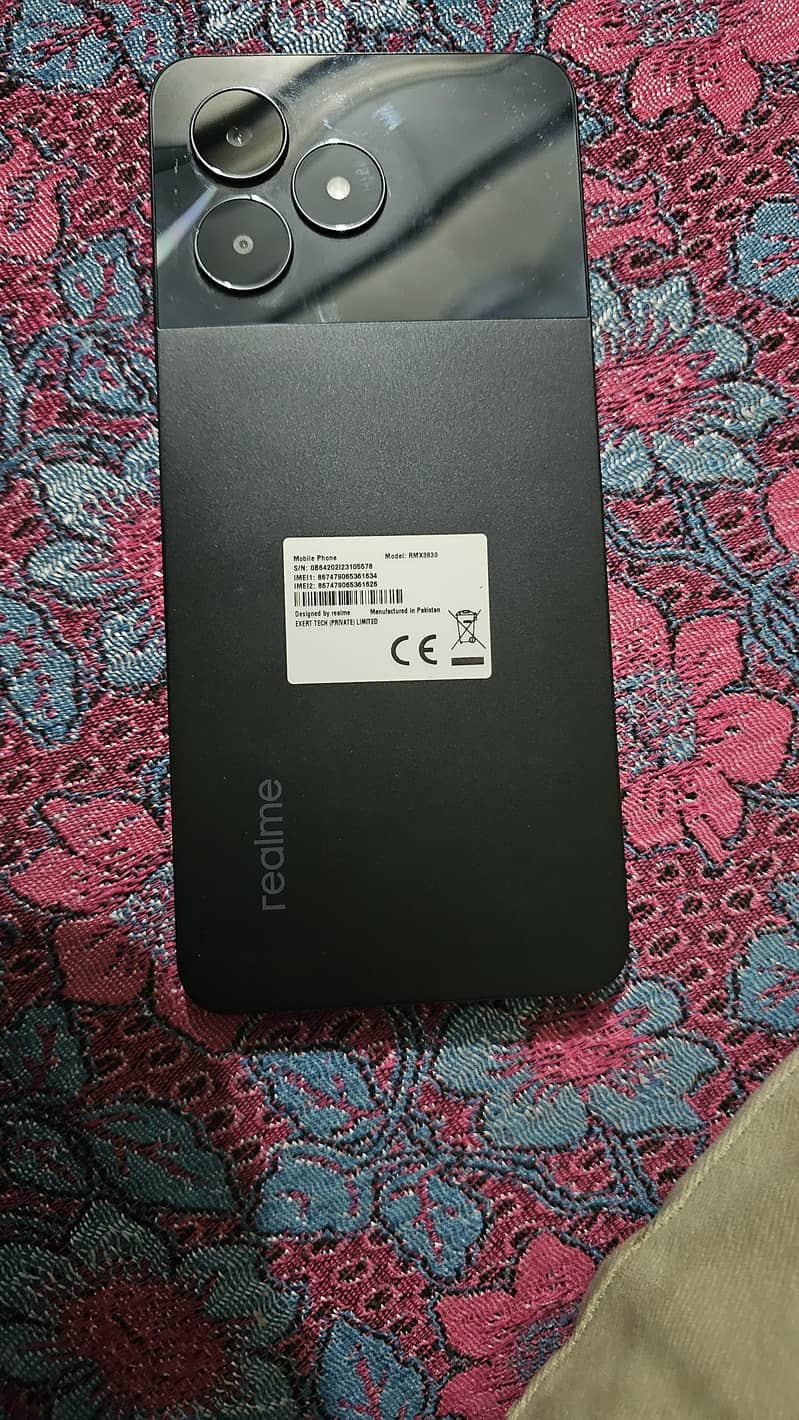 Realme C51 1