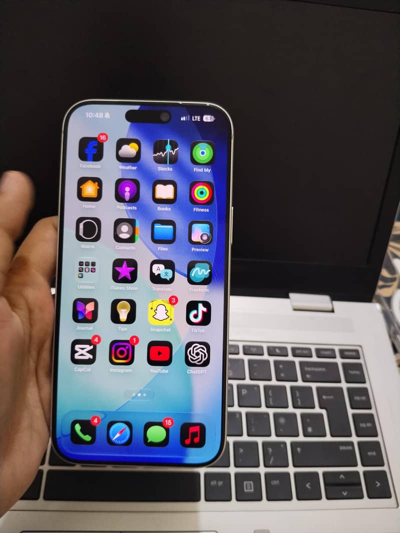 Apple iPhone 17 Pro Max 2