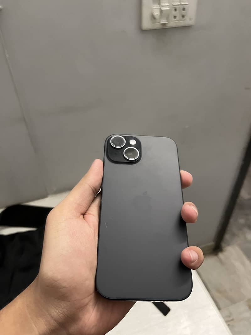 Apple iPhone 15 6