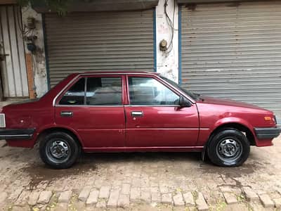 Nissan Sunny 1985