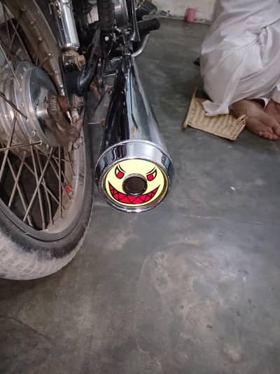 100 cc bike ka silencer ha