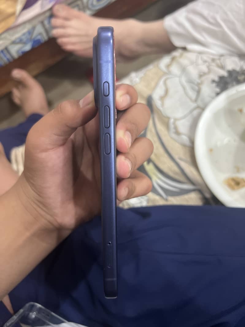 Apple iPhone 17 Pro Max 3