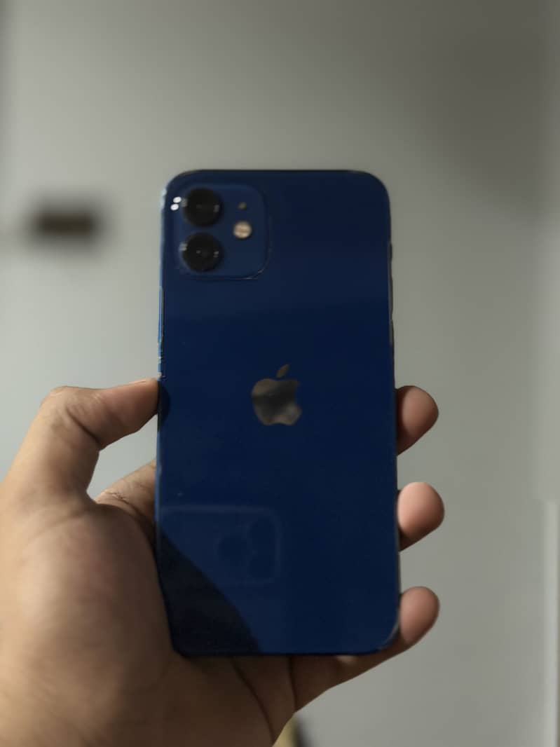 Apple iPhone 12 6
