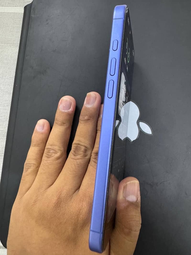Apple iPhone 16 Plus 5