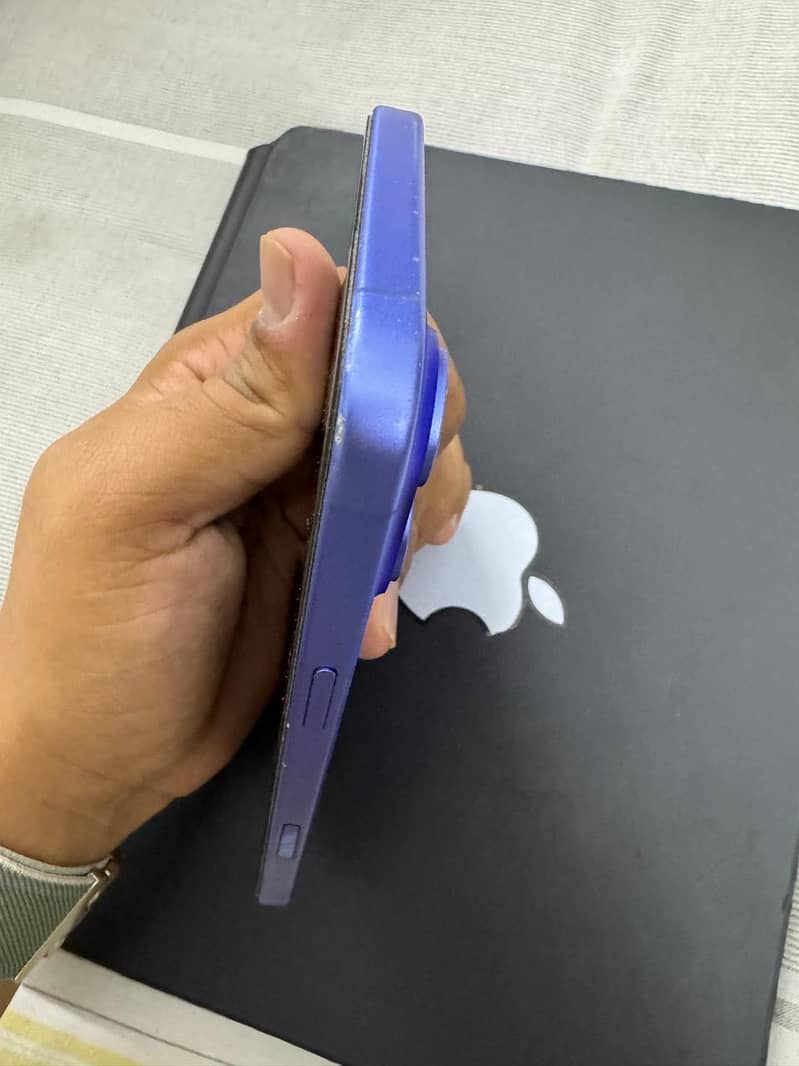 Apple iPhone 16 Plus 6