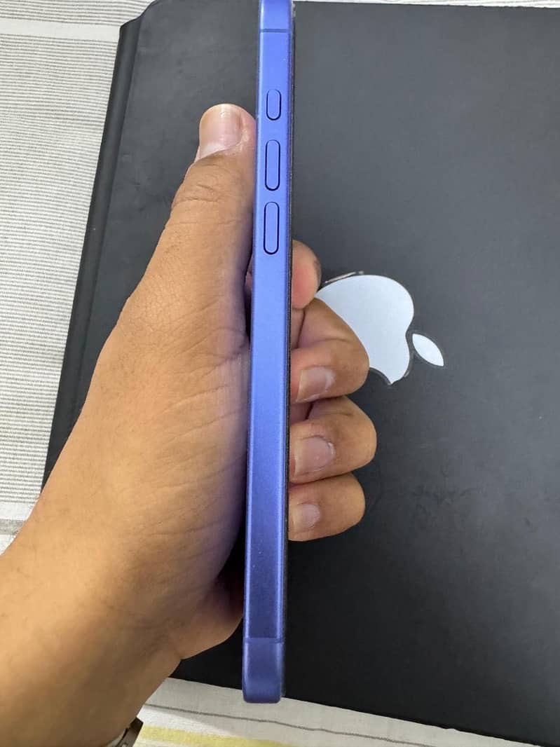 Apple iPhone 16 Plus 7