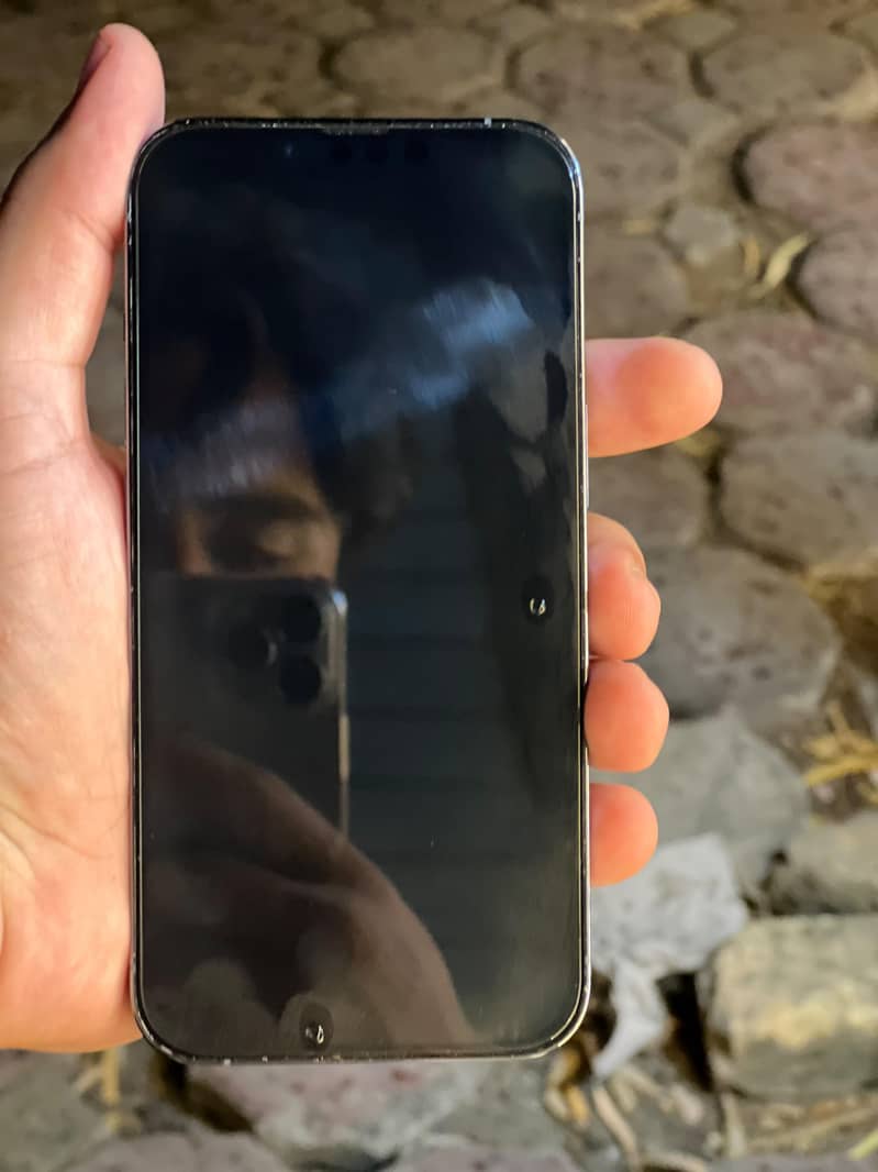 Apple iPhone 13 Pro 4