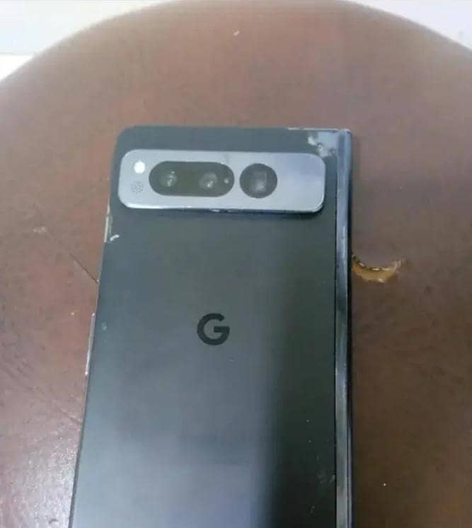 Google Pixel Fold parts 5