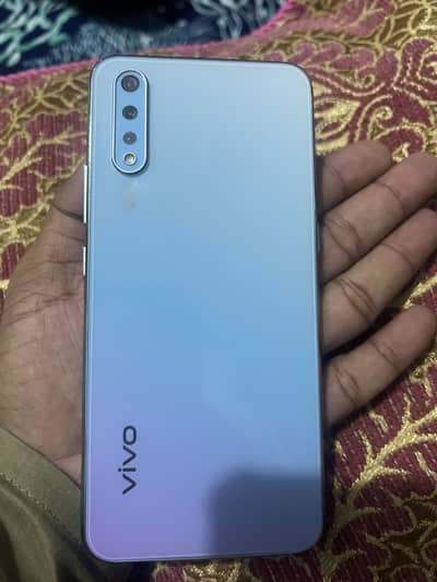 Vivo S1