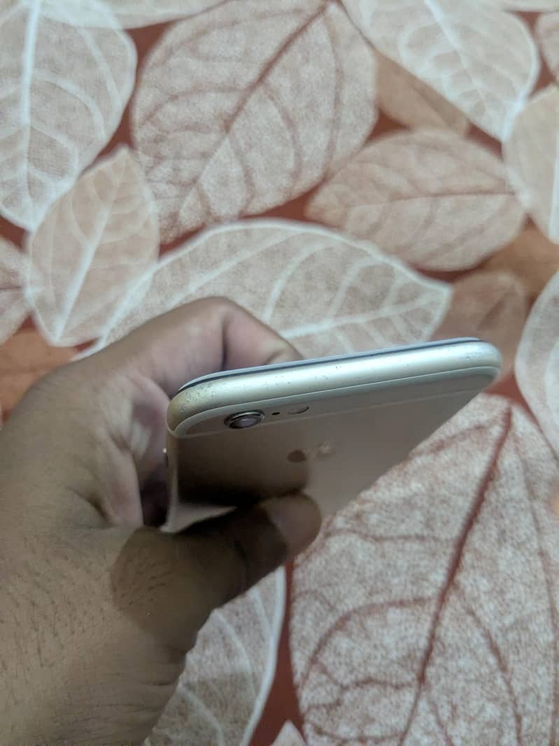 Apple iPhone 6 2