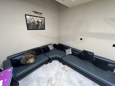 Corner Sofa in Good Condition for sale
