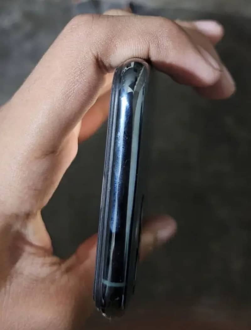 Apple iPhone 11 Pro 1