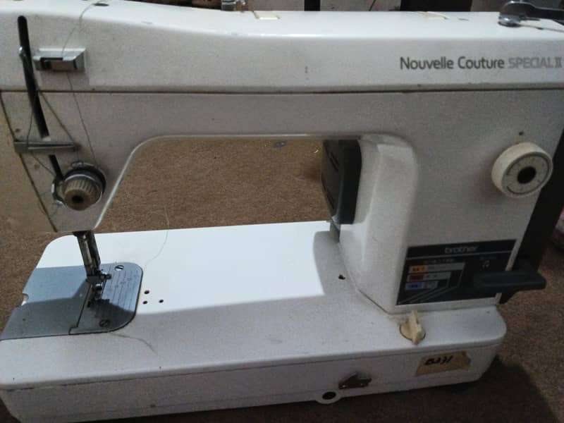 sewing machine best condition 1