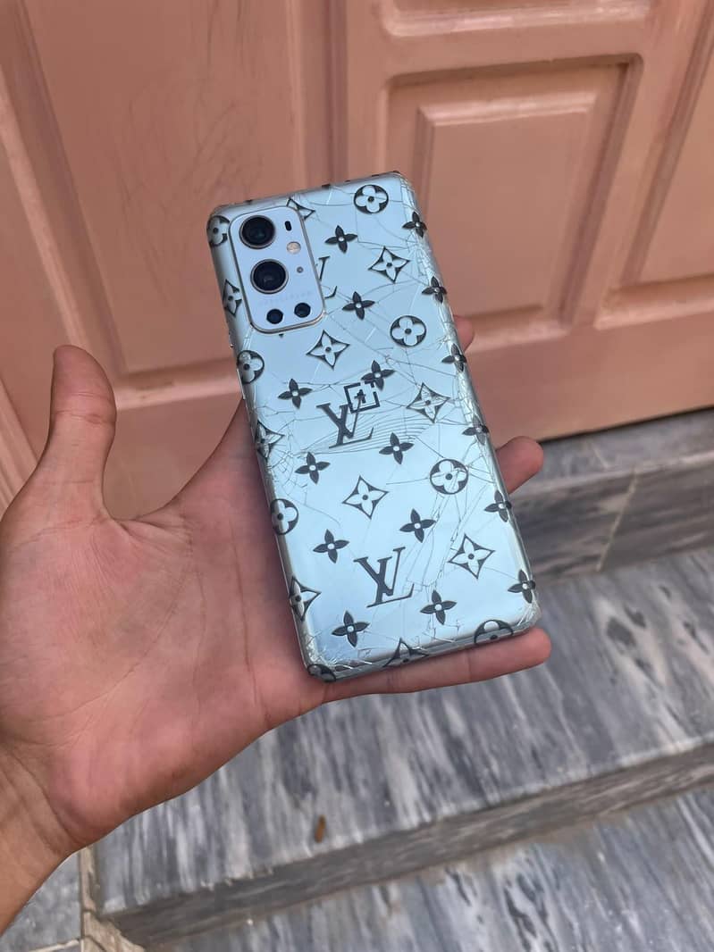 One Plus 9 Pro 1