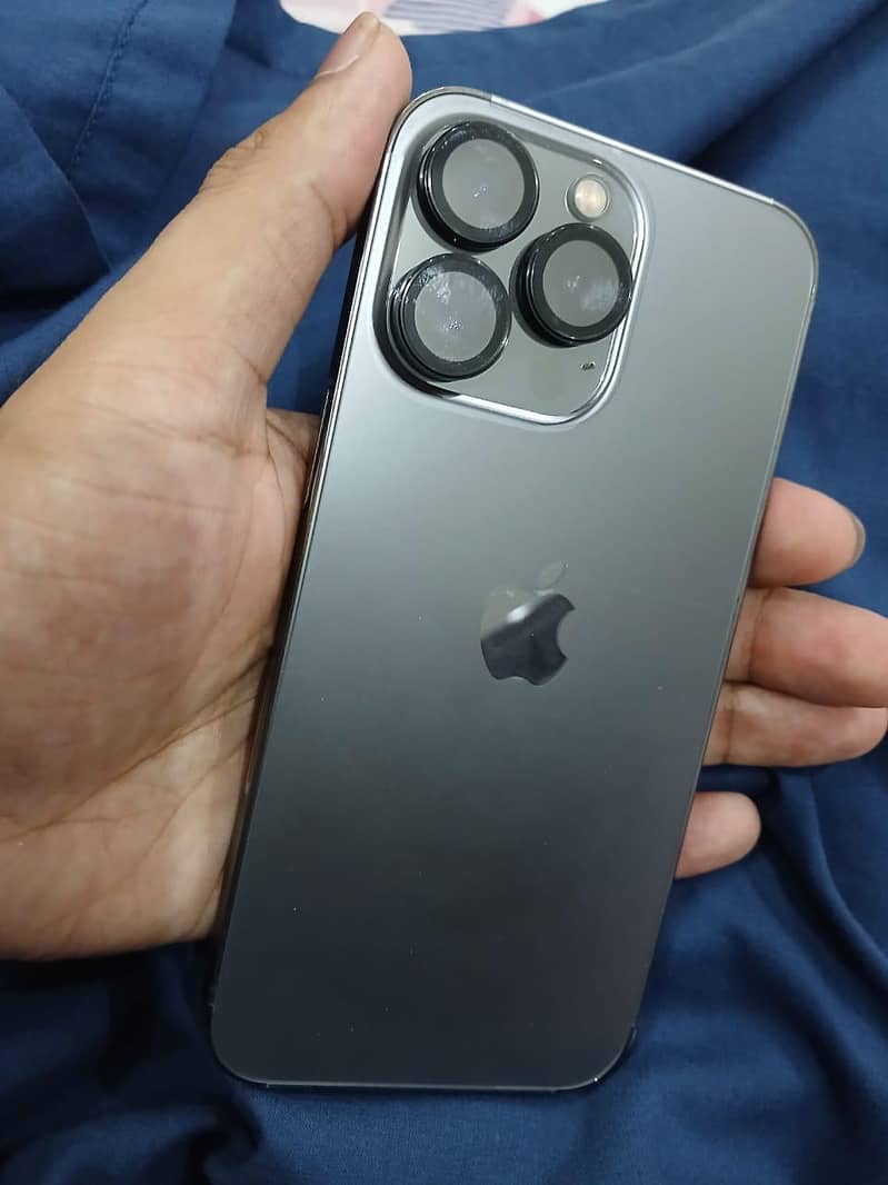 Apple iPhone 13 Pro 0