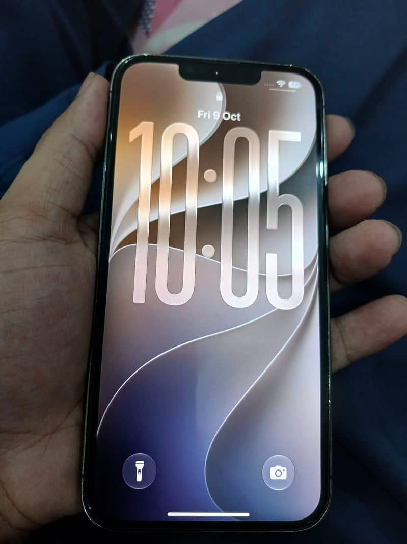 Apple iPhone 13 Pro 1