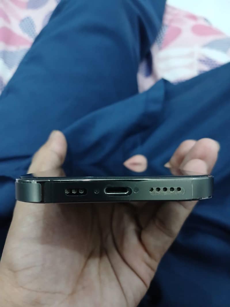 Apple iPhone 13 Pro 3