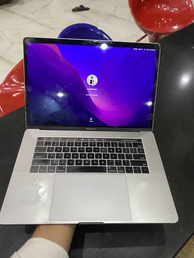 Apple MacBook Pro 2017 (15 inch)