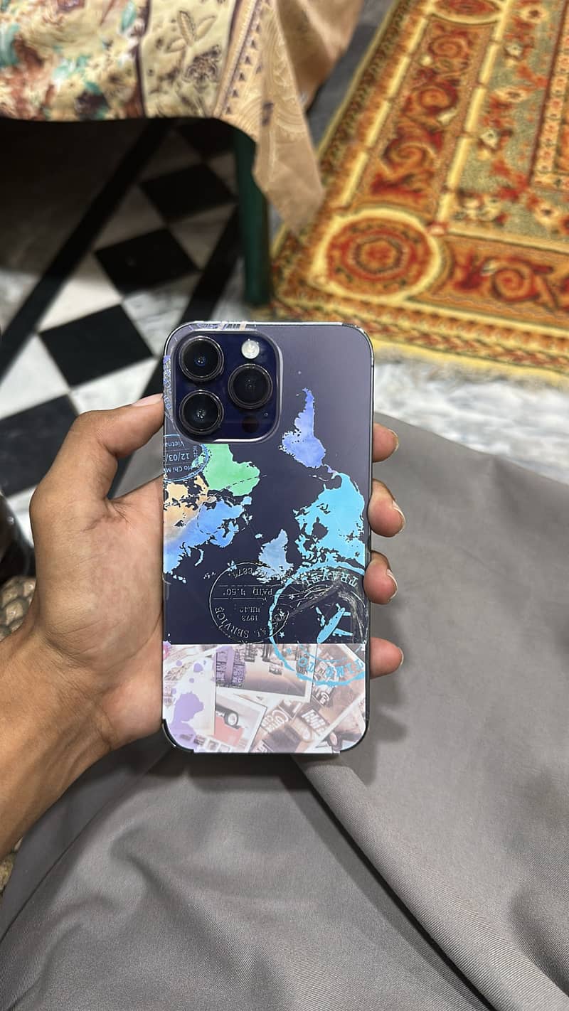 Apple iPhone 14 Pro Max 1
