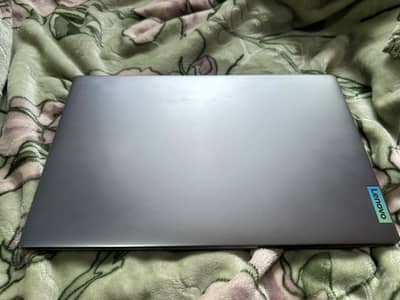 Lenovo Ideapad 8/512gb 10/10 Condition