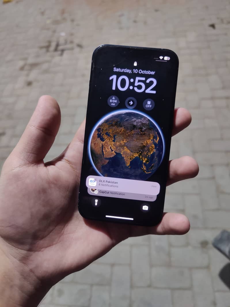 Apple iPhone 13 7