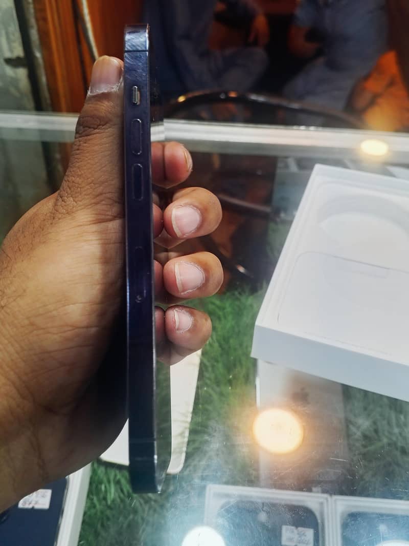 Apple iPhone 14 Pro 4