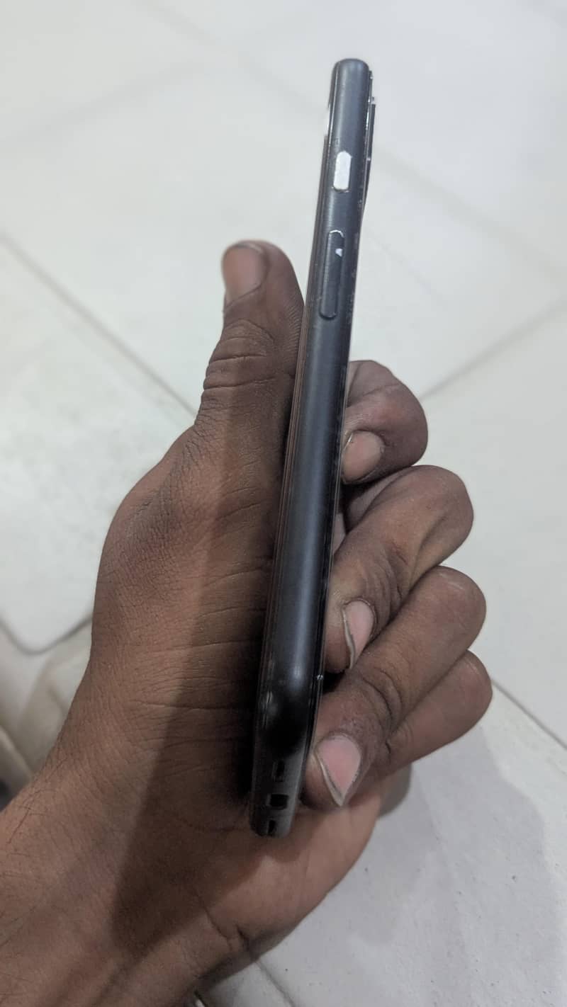 Google Pixel 4 3