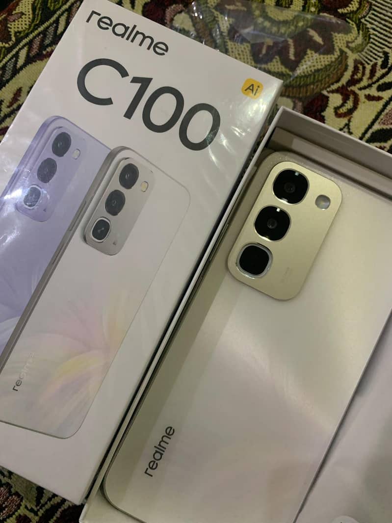 Realme C100 3