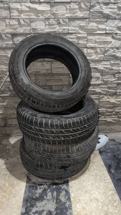 14 size tyres 165/65R14 2023 model look like brand new