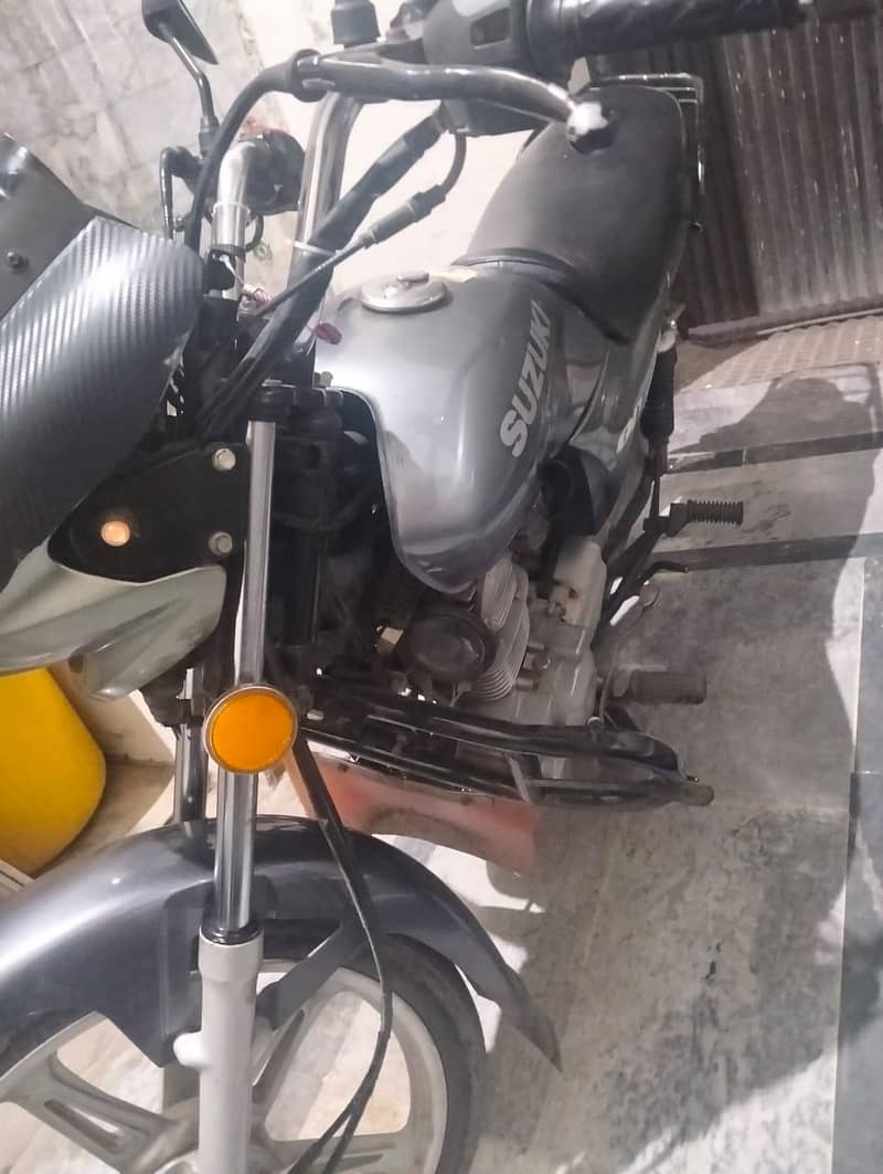 Suzuki gd 7