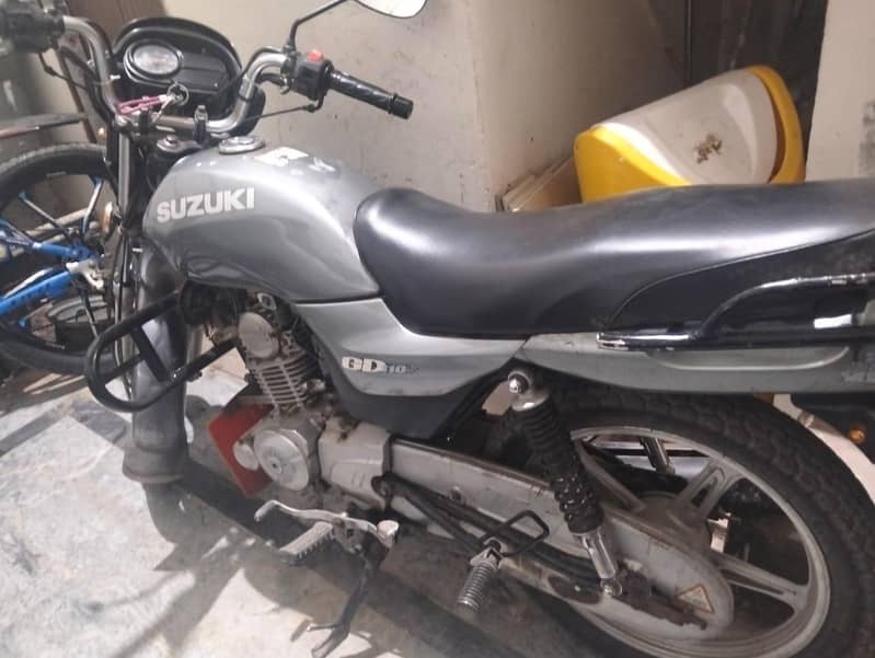 Suzuki gd 13