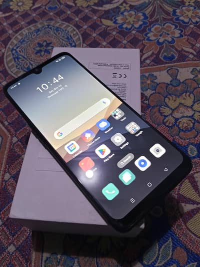used mobile phone Oppo Model F15