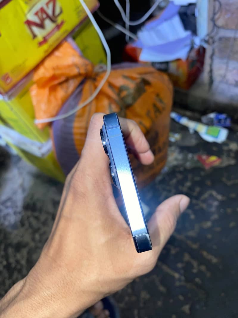 Apple iPhone 13 Pro 6