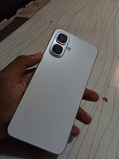 Infinix Smart 10 4/64GB 10/10 Condition | With Box & Charger