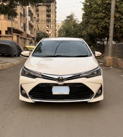 (URGENT PAYMENT NEED) Toyota Corolla Altis 1.6 2015 my family used